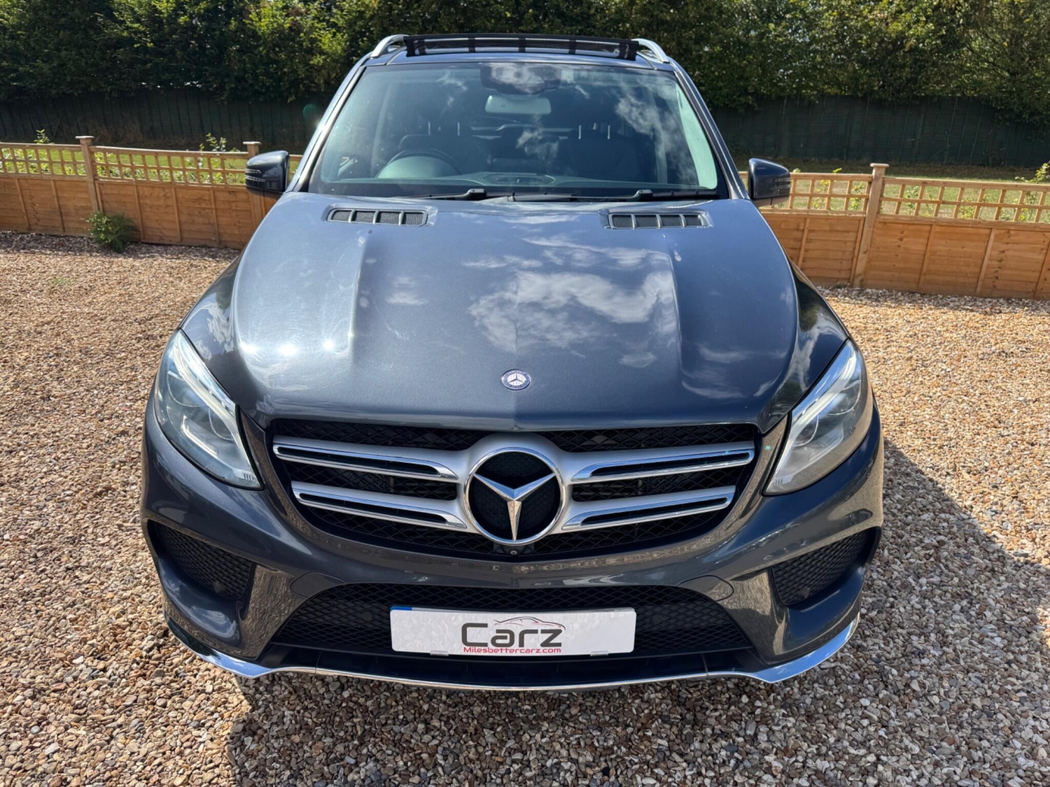 [ berth ]Mercedes-Benz GLE