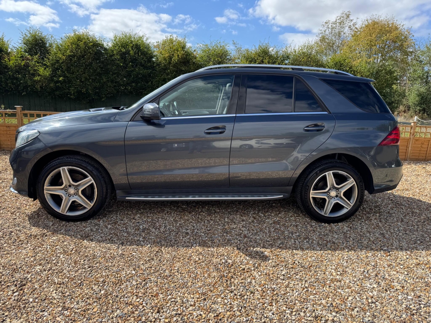 Mercedes-Benz GLE 2016 - Cars