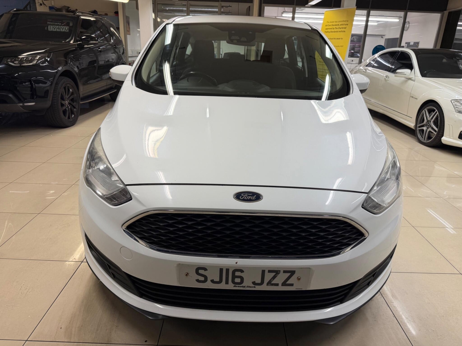 [ berth ]Ford C-MAX