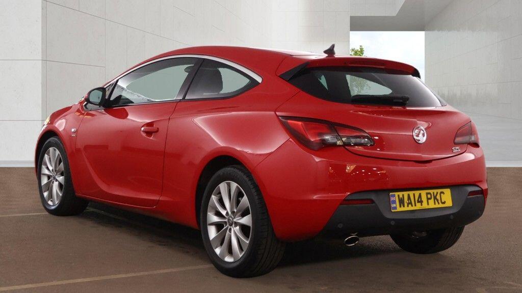[ berth ]Vauxhall Astra