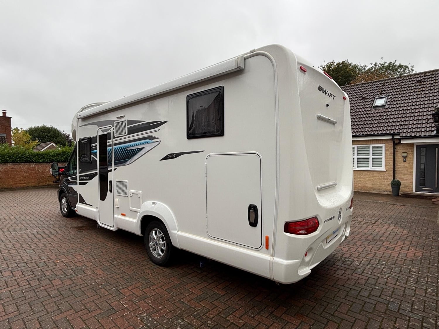 [4 berth ]Swift Voyager 584