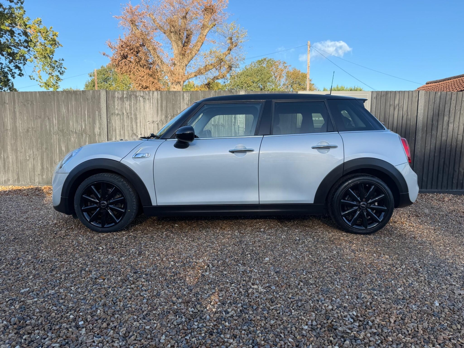 [ berth ]Mini Hatch