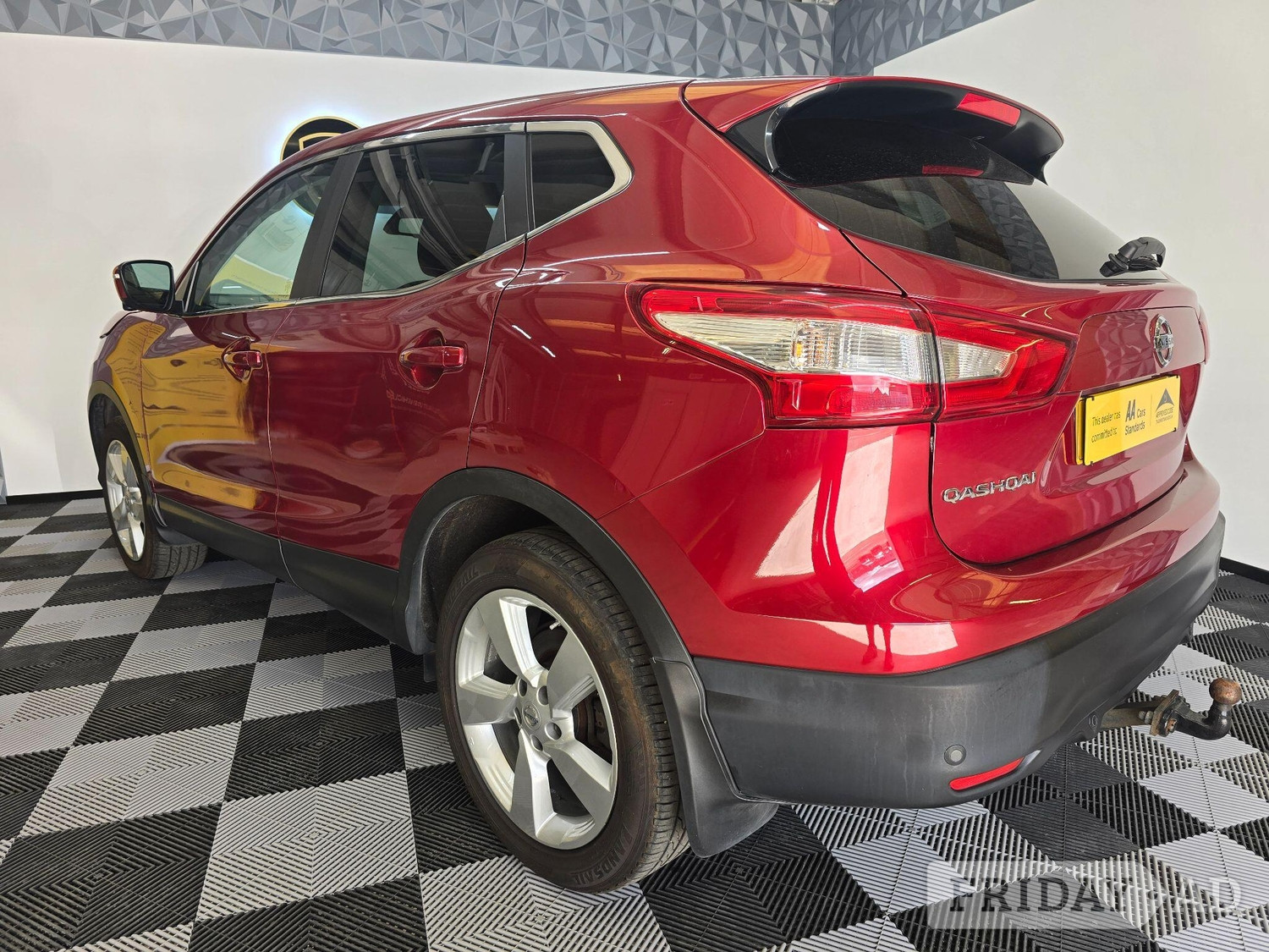 Nissan Qashqai 2015 - Cars