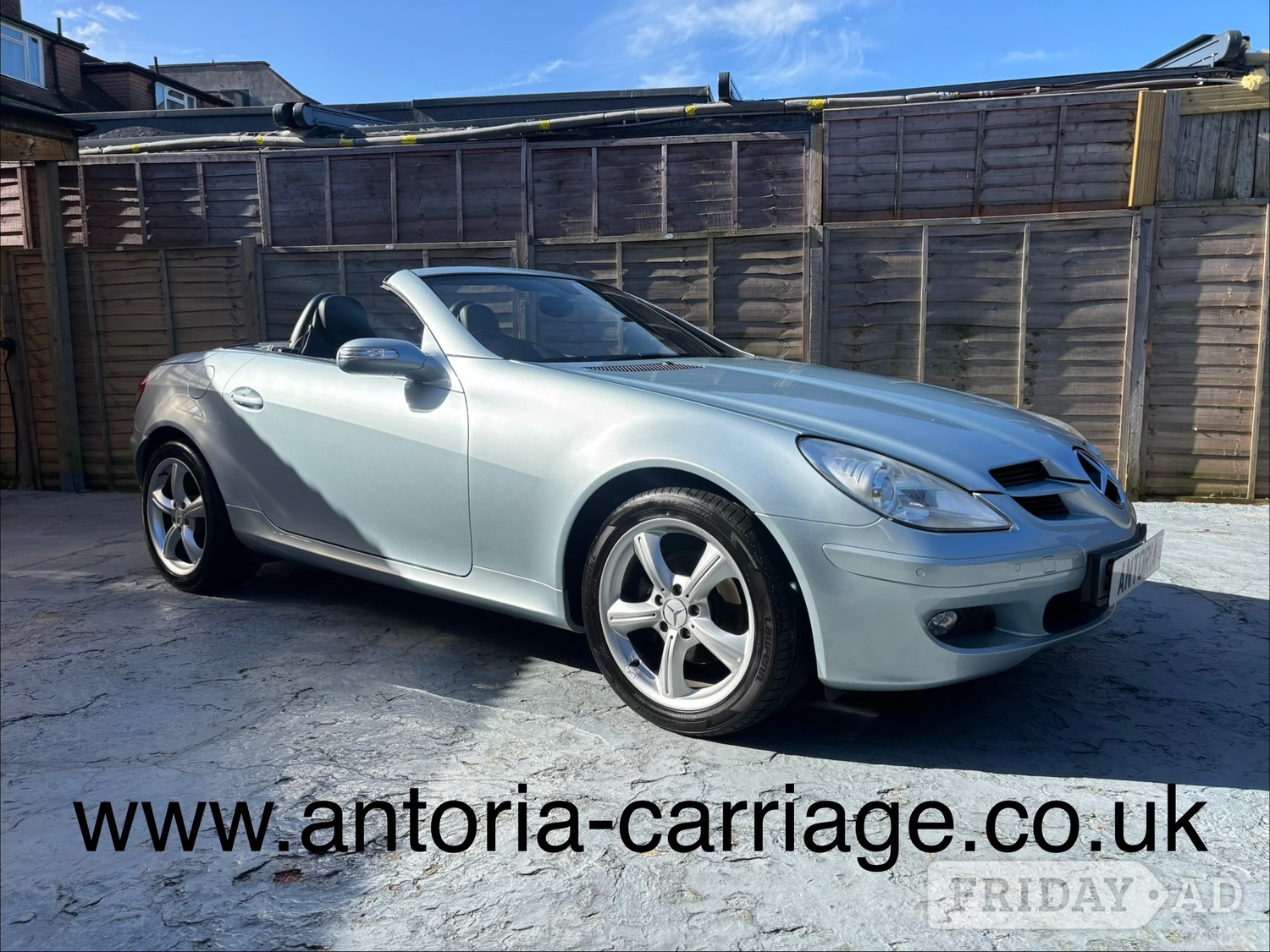 Mercedes-Benz SLK 2005 in Hillingdon