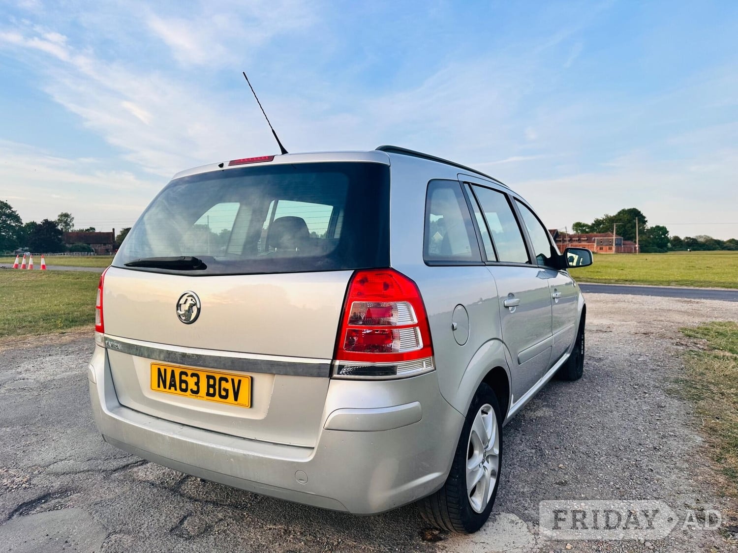 Vauxhall Zafira 2013 - Cars