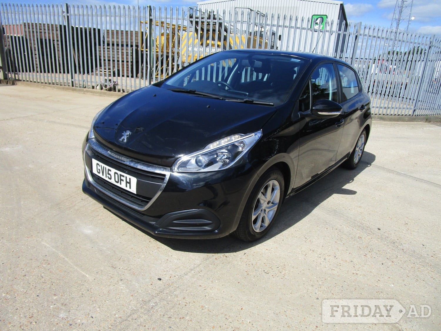 [ berth ]Peugeot 208