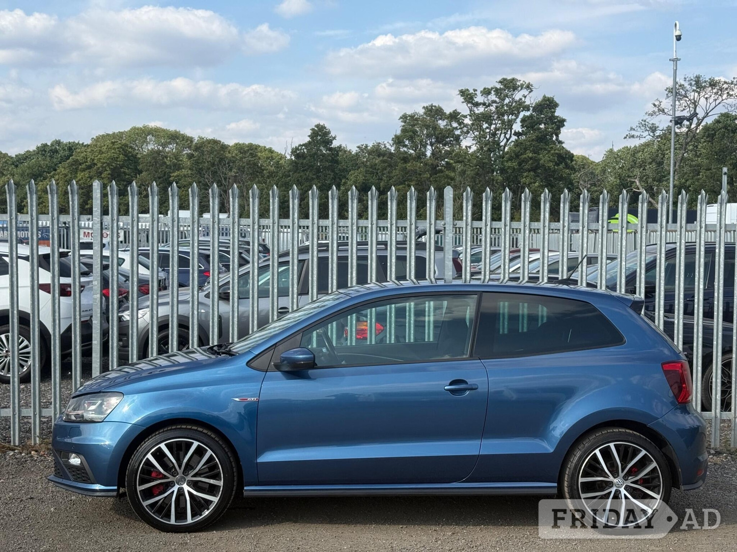 Volkswagen Polo 2016 - Cars in Solihull