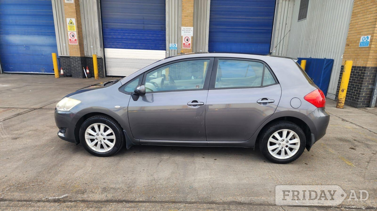 Toyota Auris 2009 - Cars