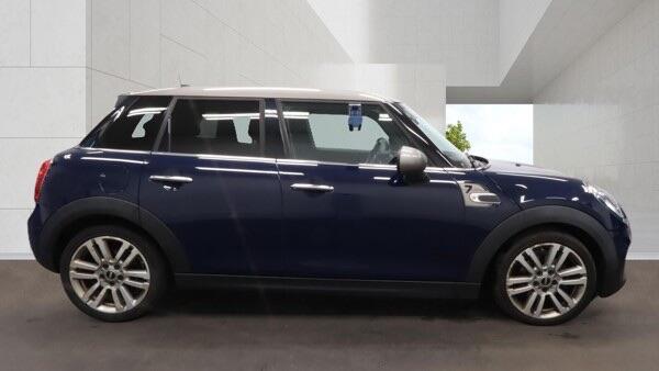 Mini Hatch 2017 - Cars