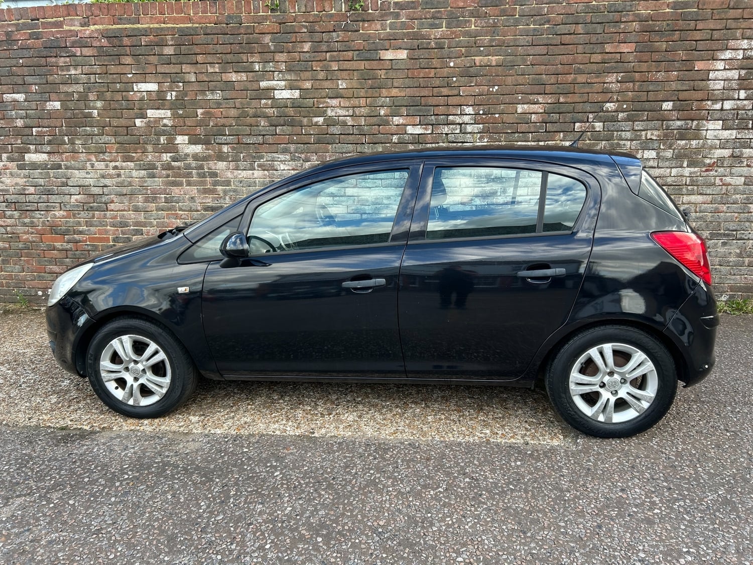 [ berth ]Vauxhall Corsa