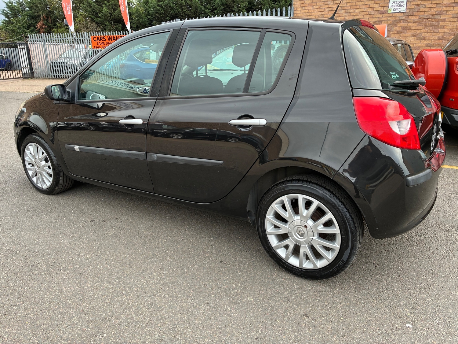 [ berth ]Renault Clio