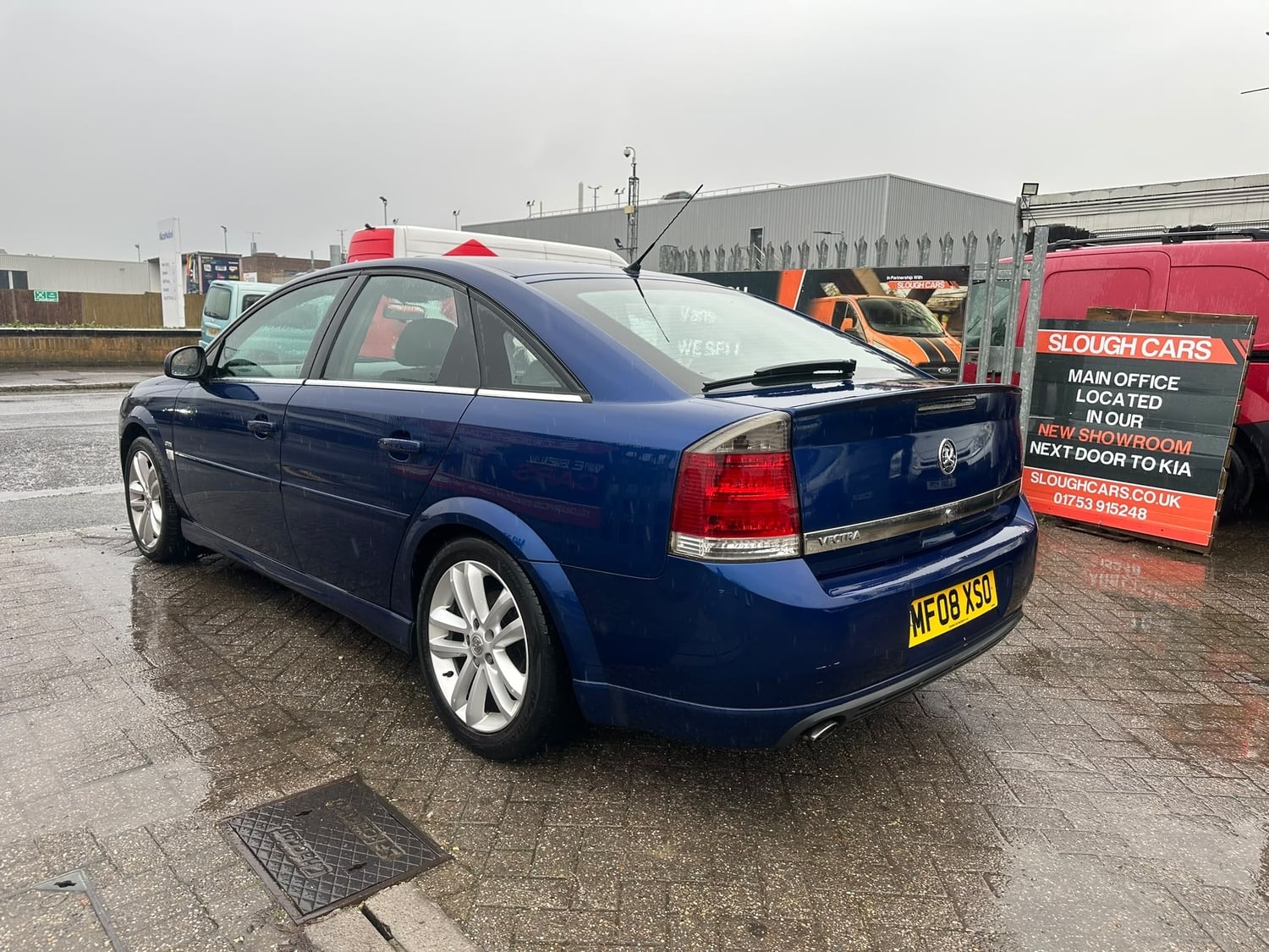 [ berth ]Vauxhall Vectra