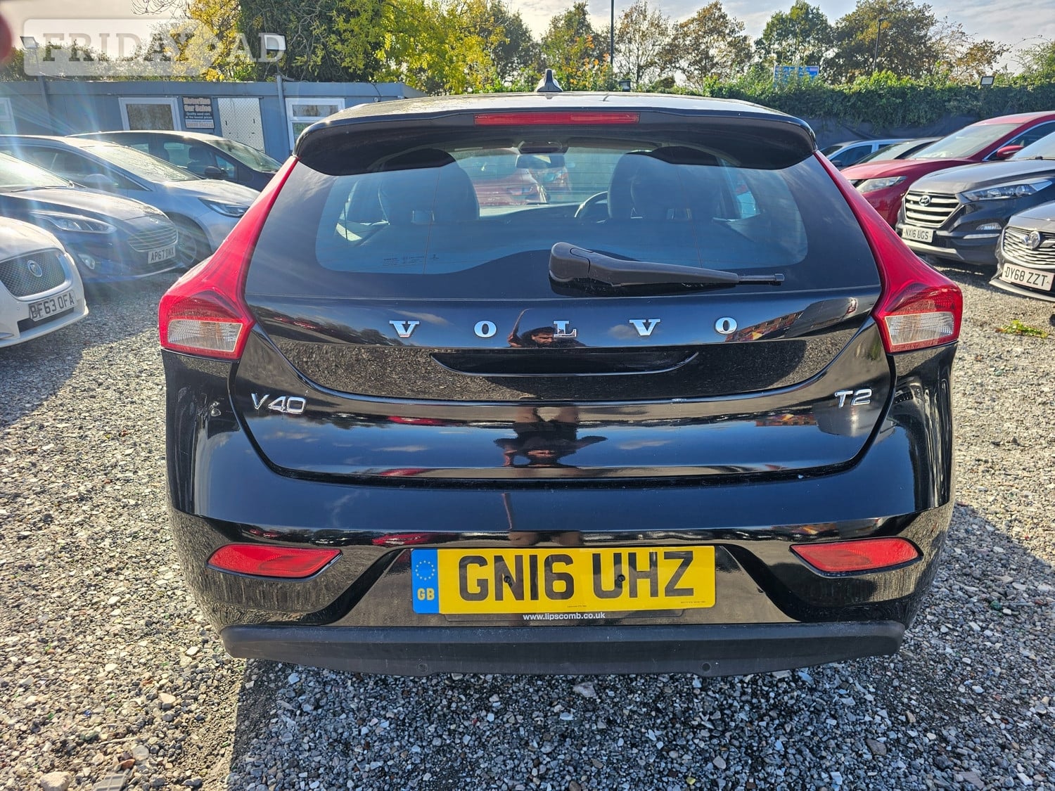 Volvo V40 2016 - Cars in Leicester