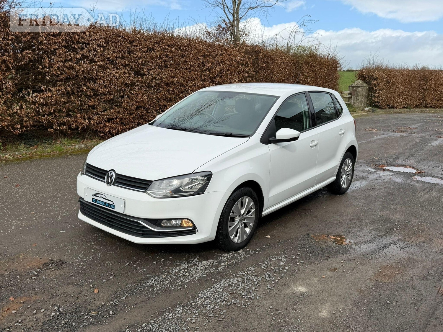 [ berth ]Volkswagen Polo