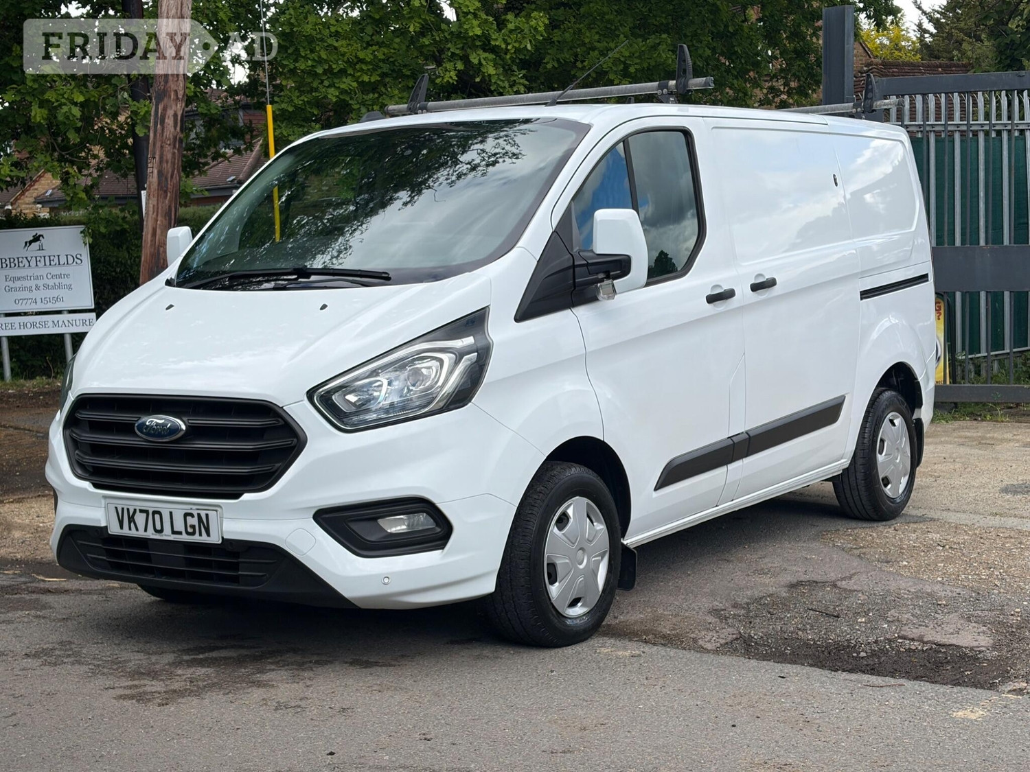 [ berth ]Ford Transit Custom
