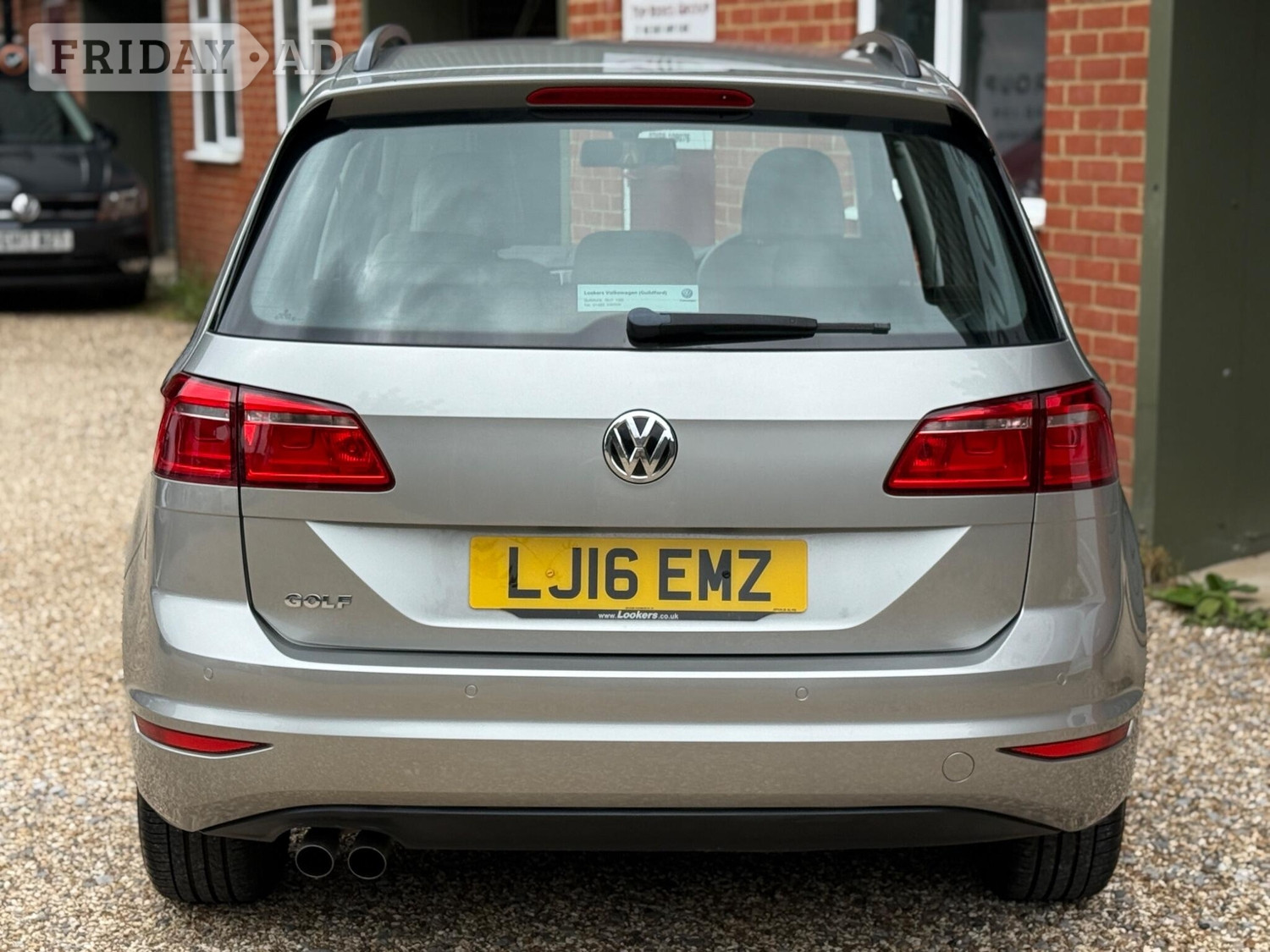 Volkswagen Golf SV 2016 - Cars in Crowthorne