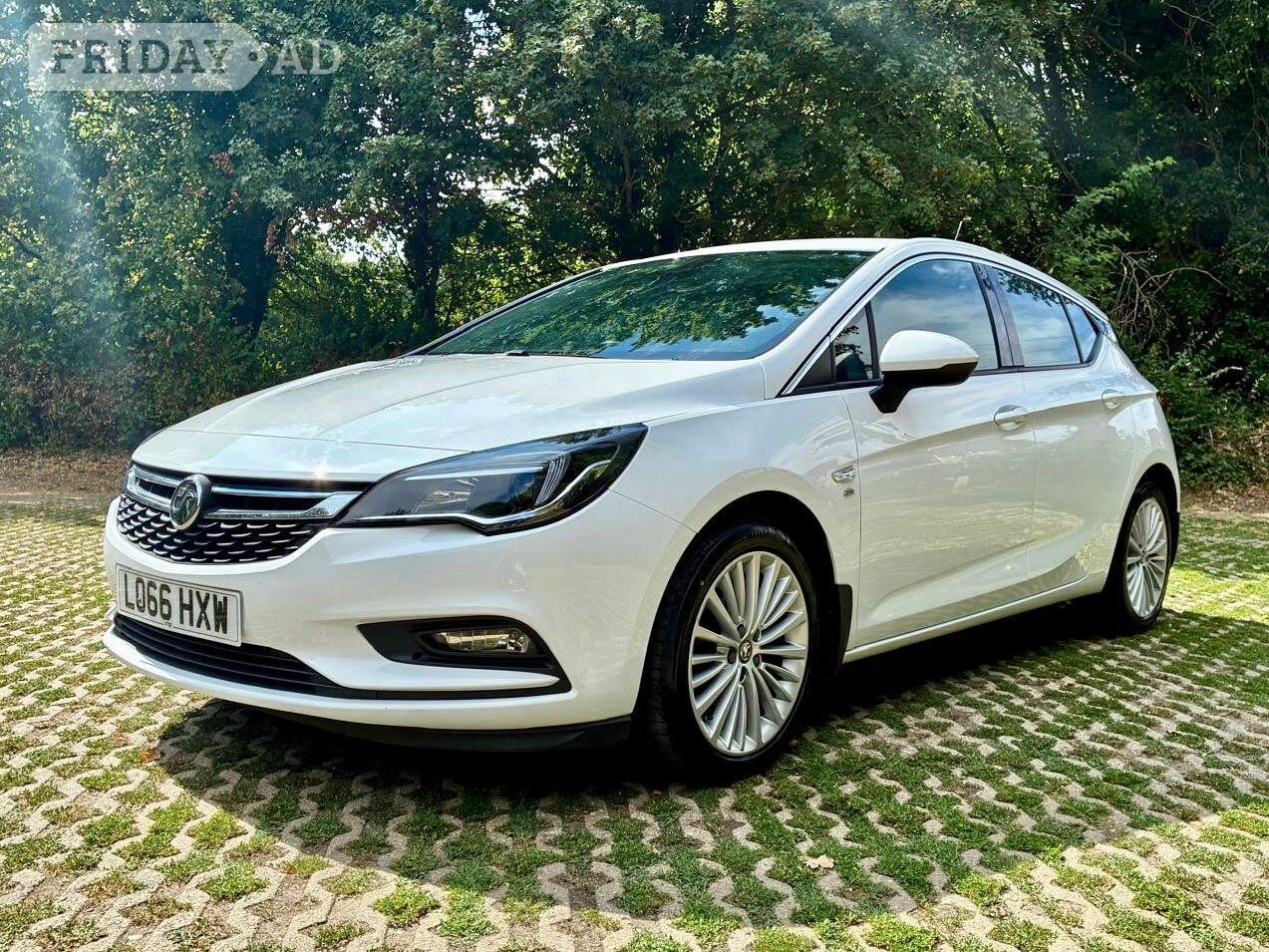 [ berth ]Vauxhall Astra