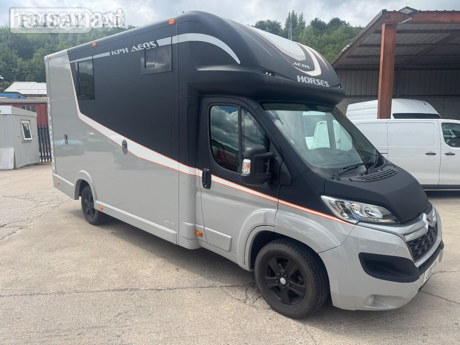 Kevin Parker Aeos Compact 45 Citroen Horsebox in Elland
