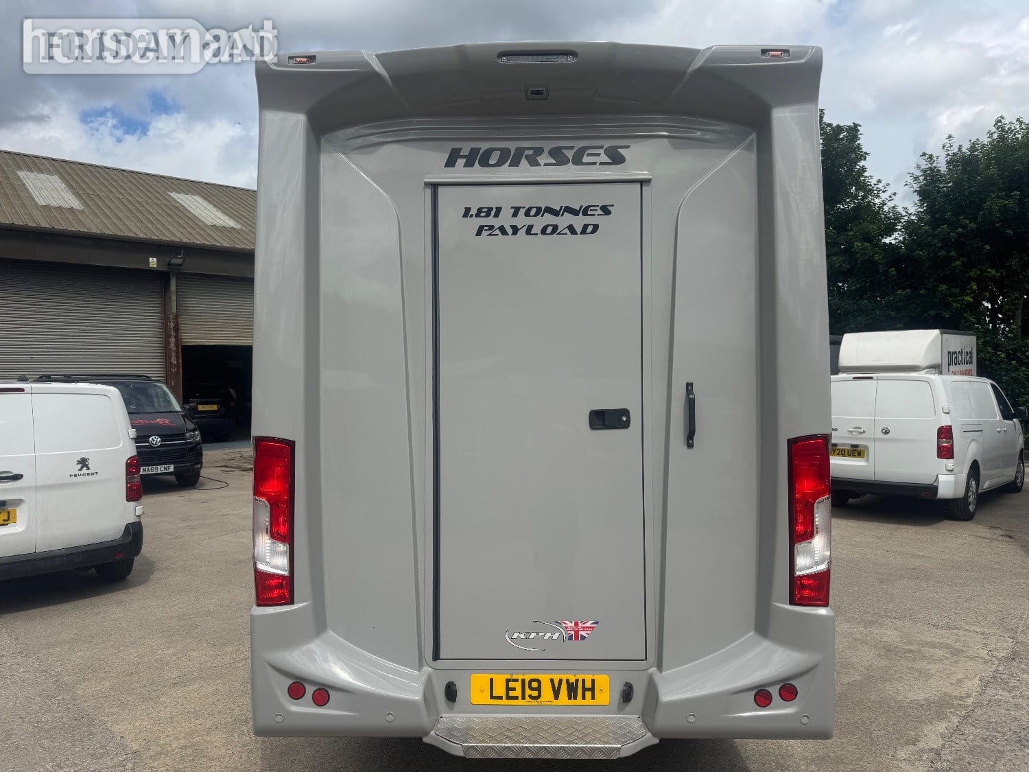 Kevin Parker Aeos Compact 45 Citroen Horsebox - Trailers & Horseboxes in Elland