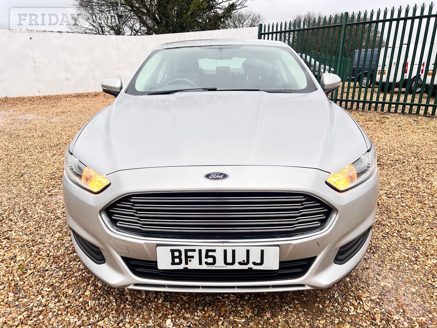 [ berth ]Ford Mondeo