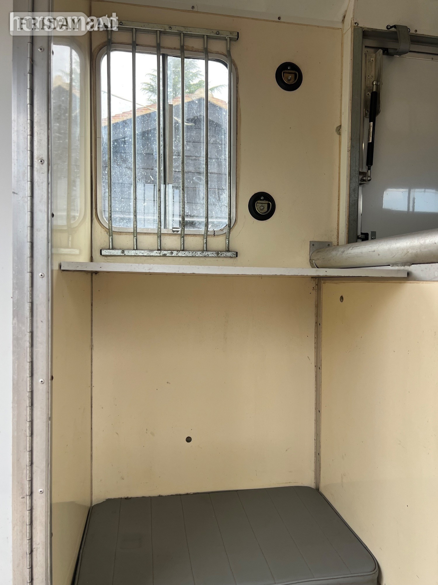 Marlborough Hunter Renault Horsebox - Trailers & Horseboxes