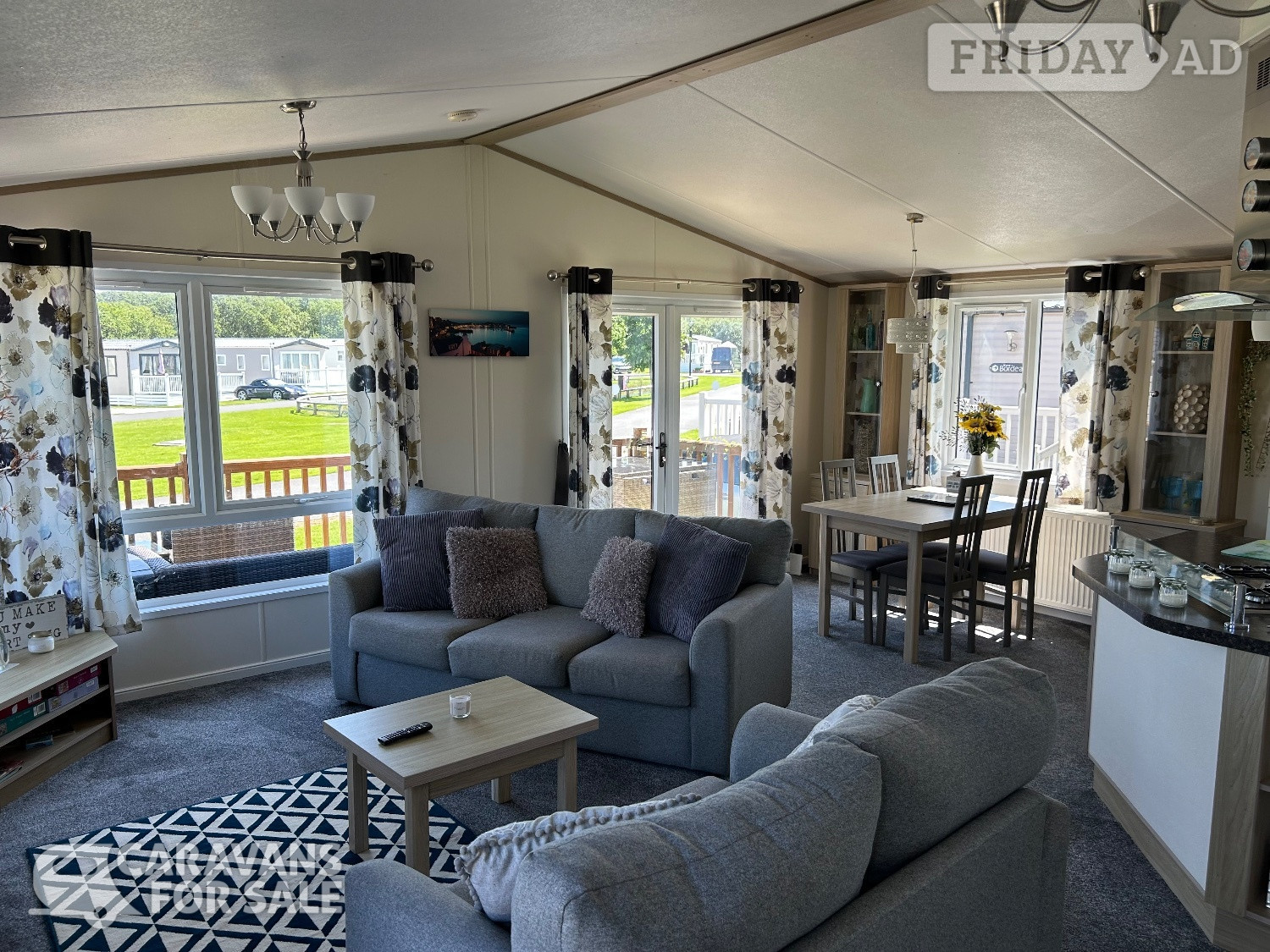 Absolutely stunning Atas Lilac Lodge - Holiday Homes