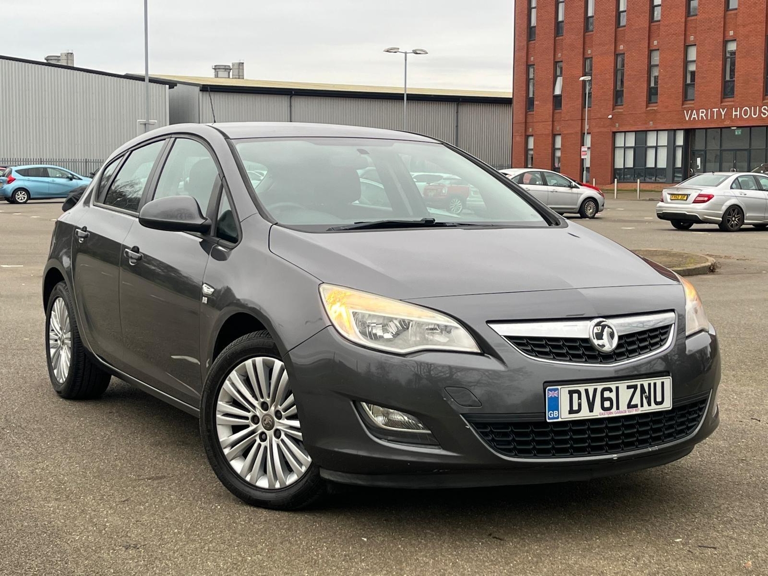 [ berth ]Vauxhall Astra