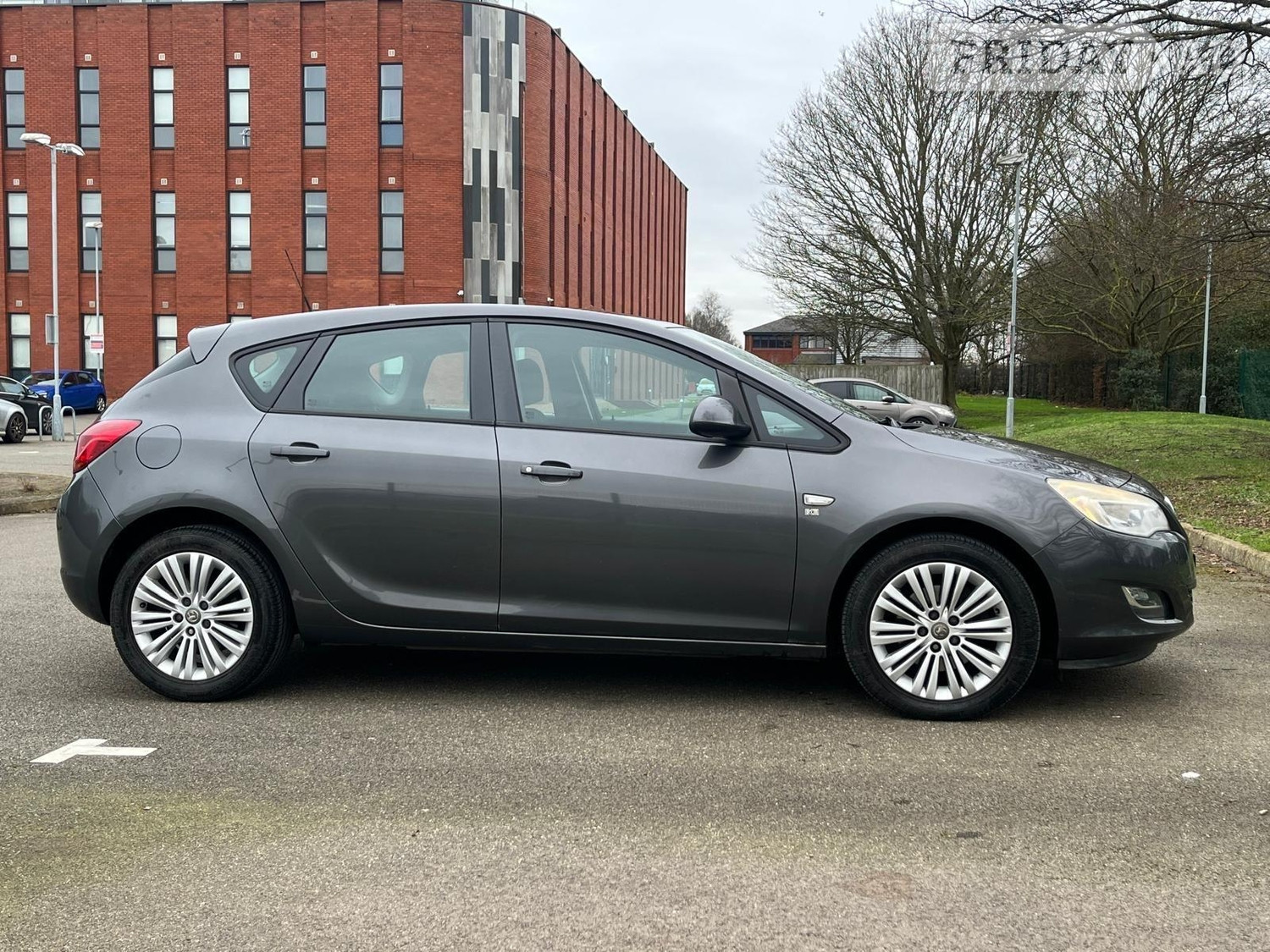 Vauxhall Astra 2011 - Cars