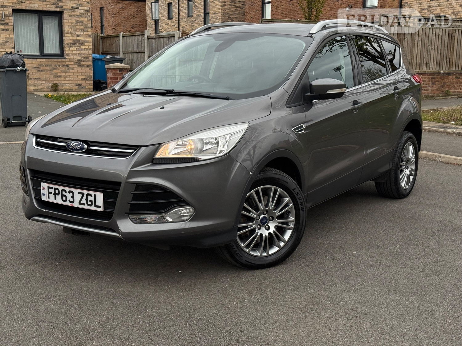 [ berth ]Ford Kuga