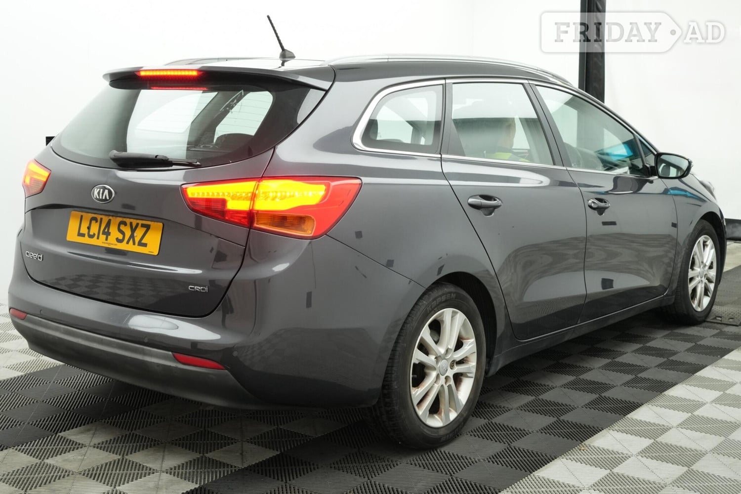 2014 Kia Ceed 1.6 CRDi 2 Sportswagon Auto Euro 5 5dr - Cars in Lewes