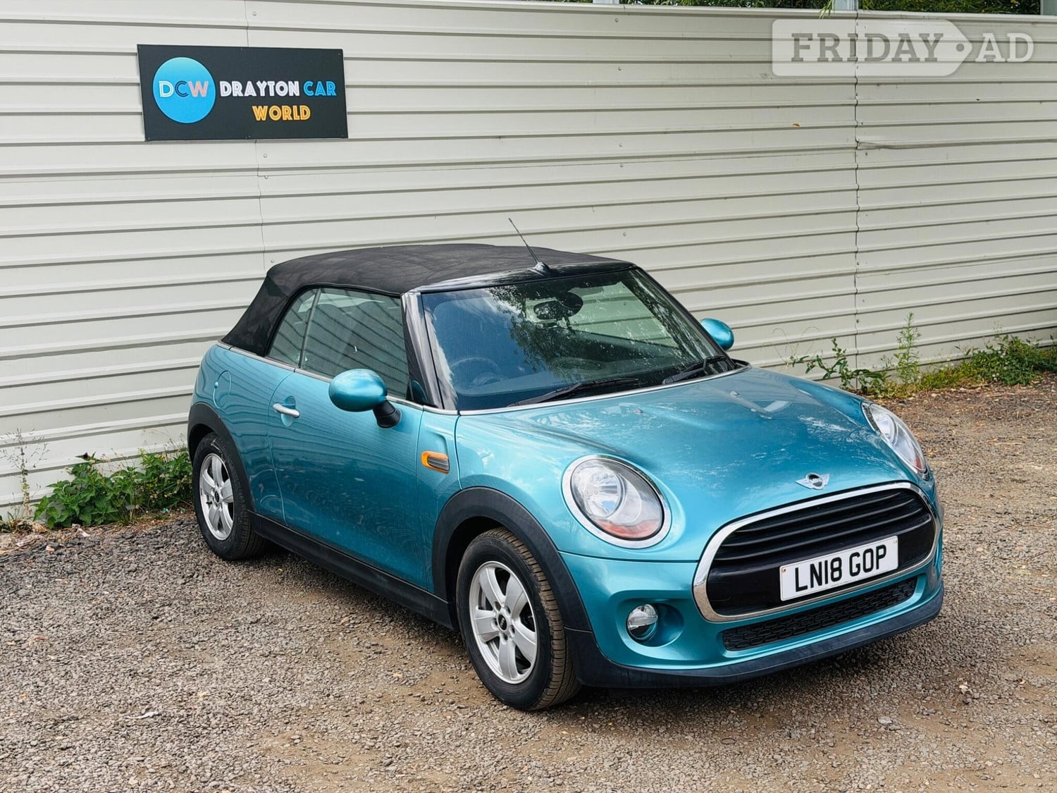 Mini Convertible 2018 - Cars