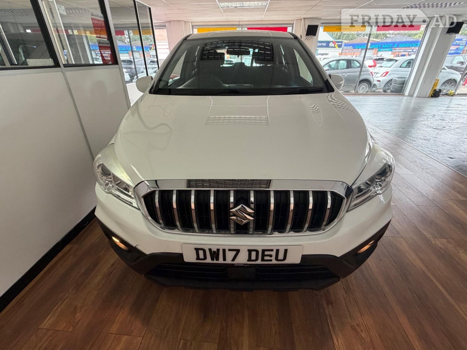 Suzuki SX4 2017 - Cars in Sandhurst