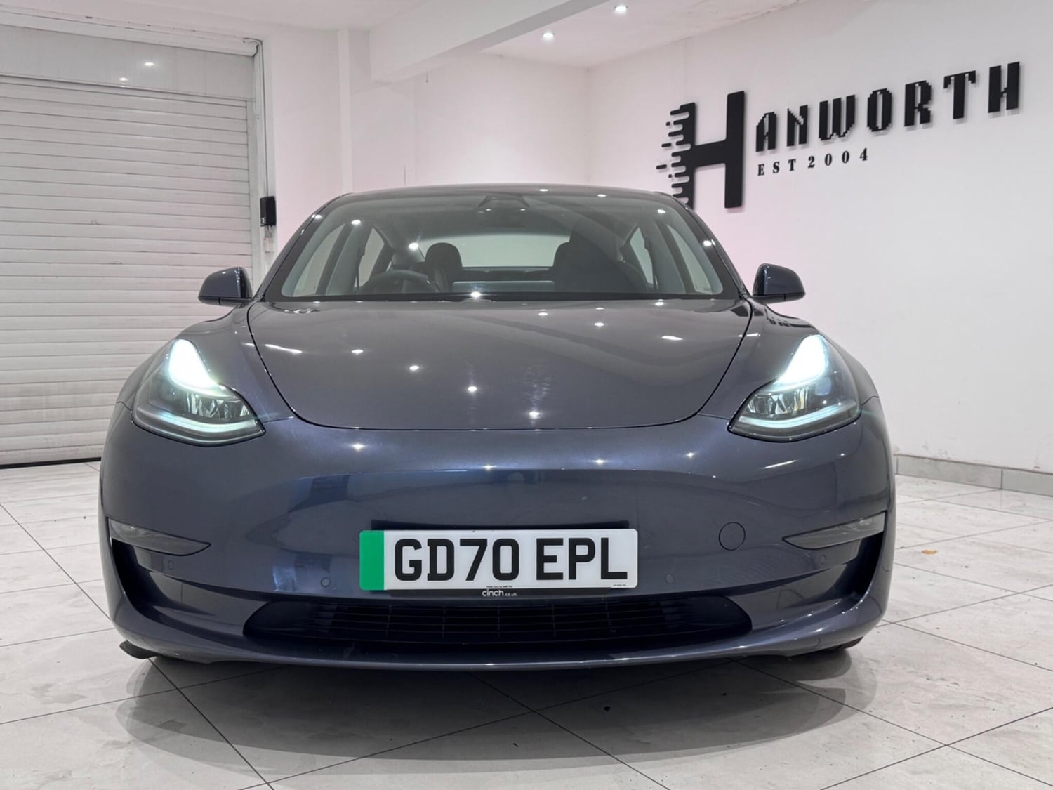 Tesla Model 3 2020 - Cars