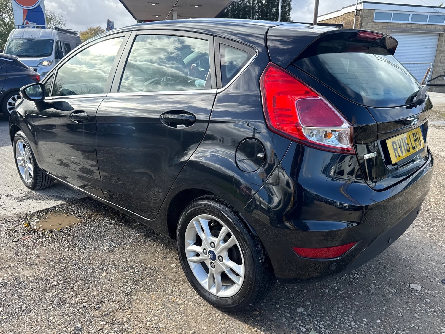 Ford Fiesta 2016 - Cars