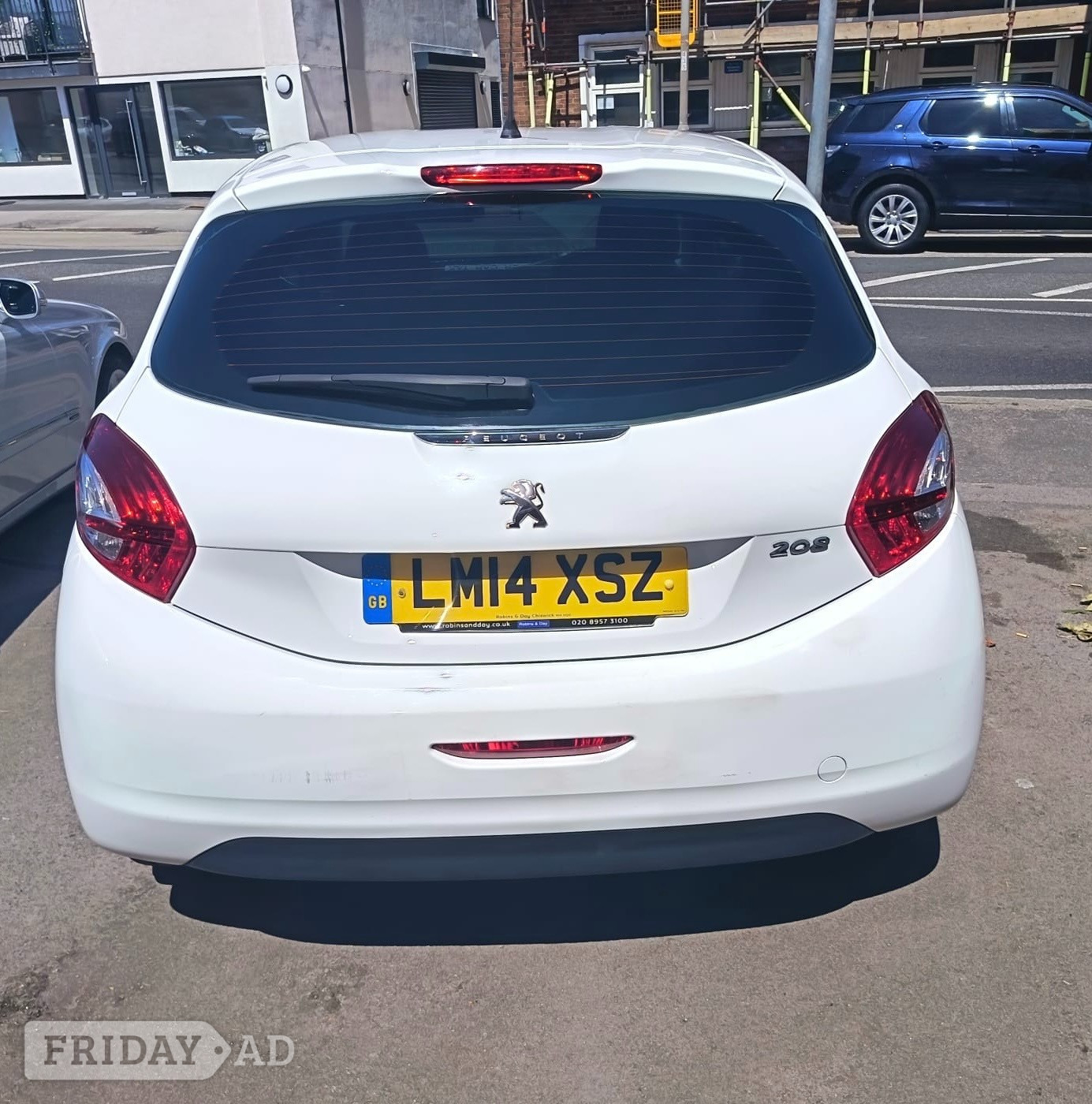 [ berth ]Peugeot 208