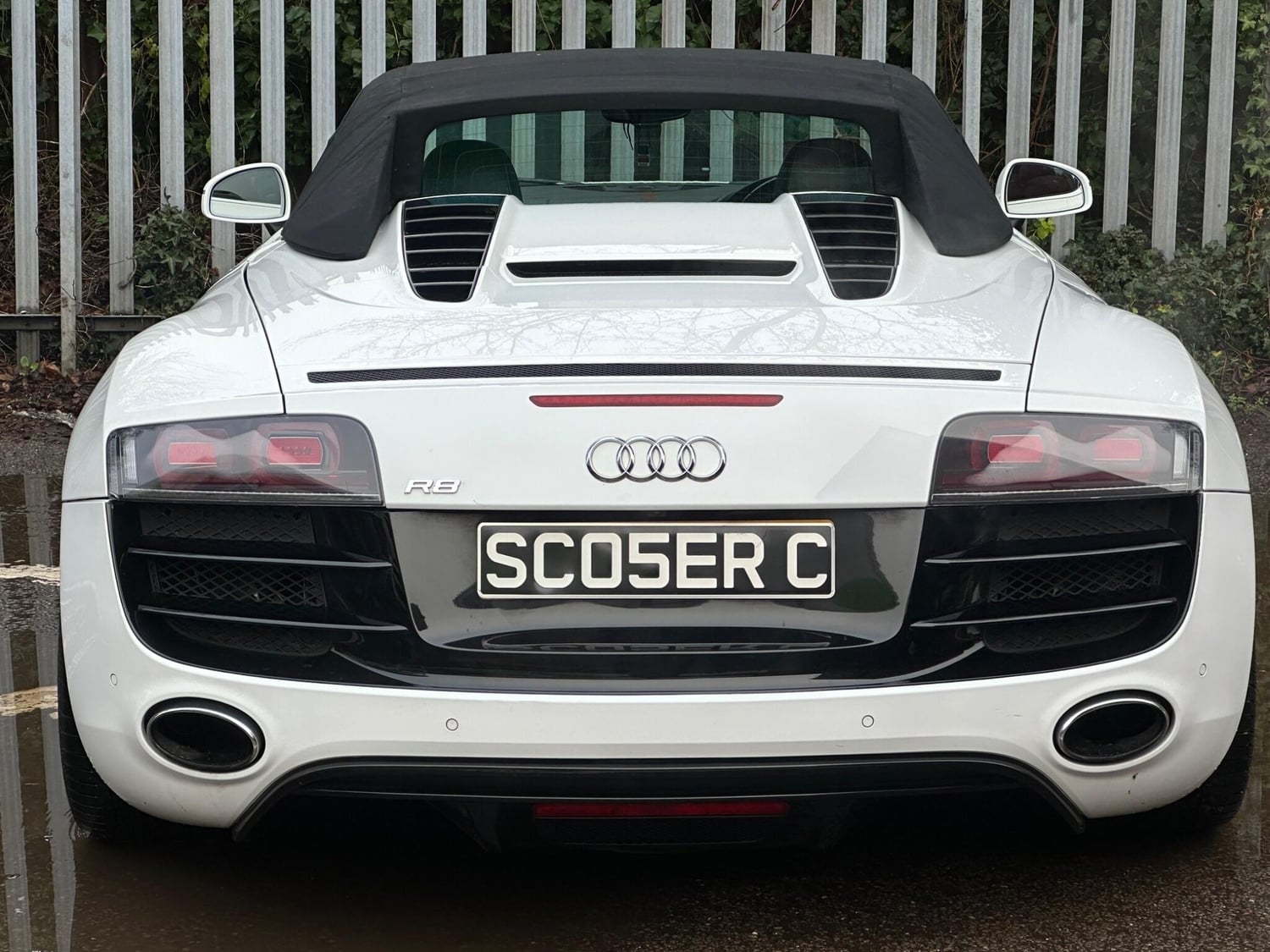 Audi R8 2012 - Cars