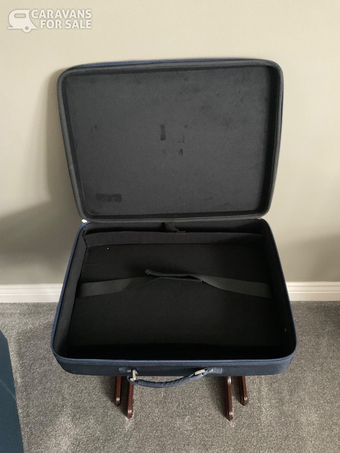 AVTEX TV CARRY CASE