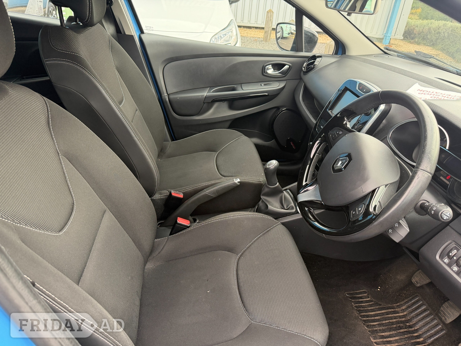 [ berth ]Renault Clio