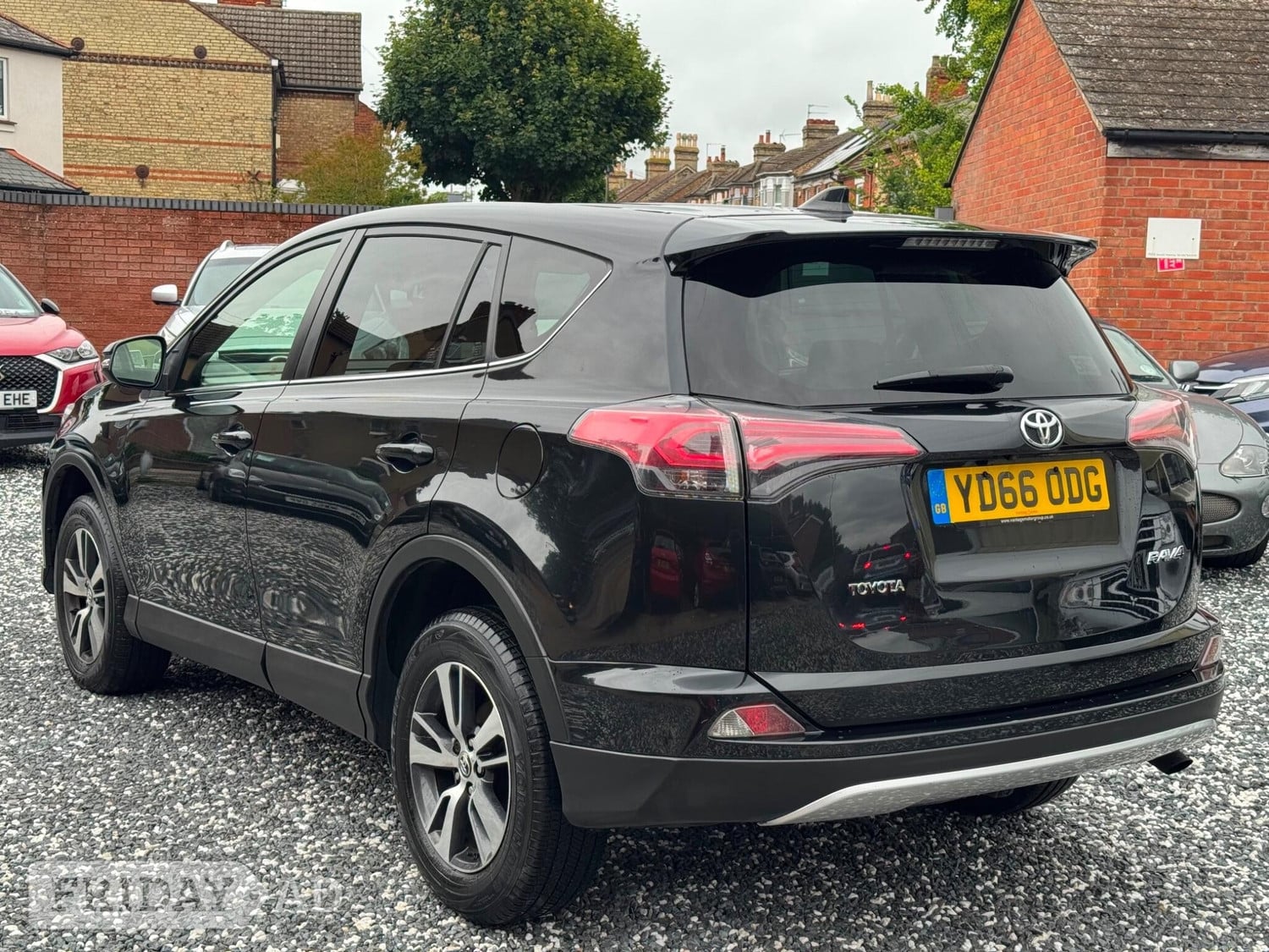 Toyota RAV4 2016 - Cars