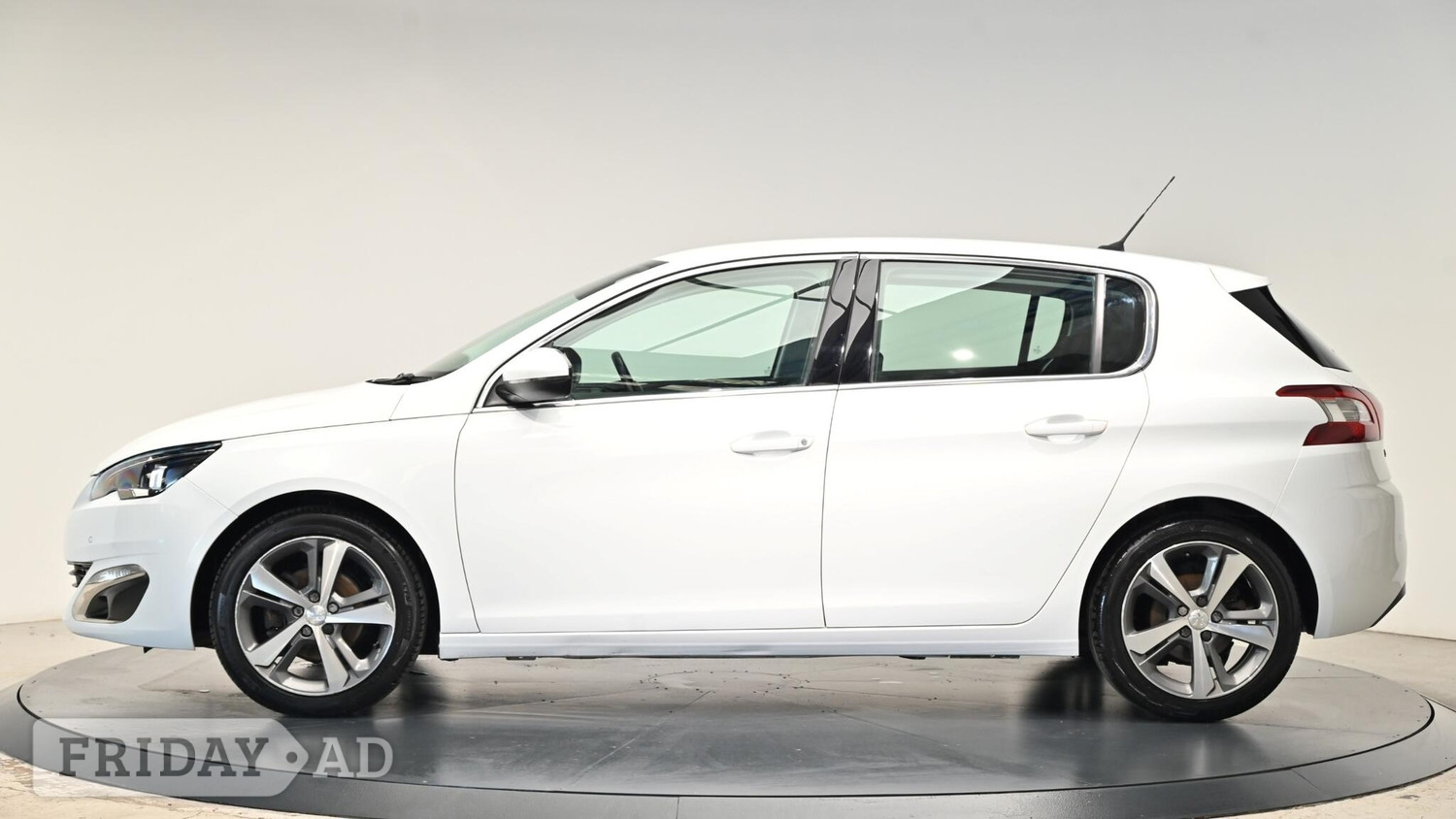 [ berth ]Peugeot 308