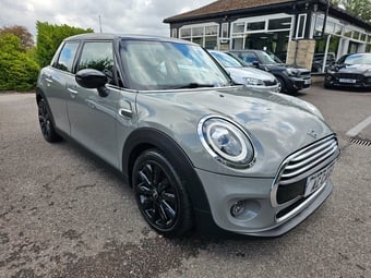 Mini Hatch 2019