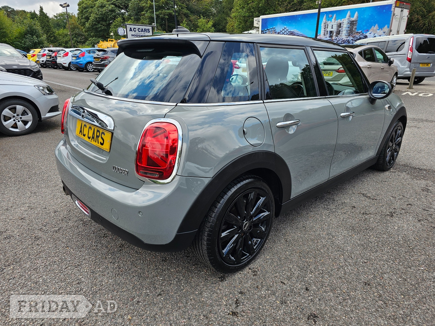 [ berth ]Mini Hatch