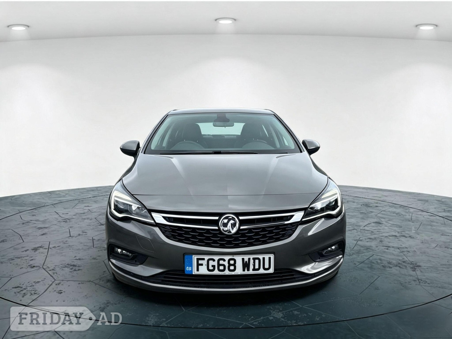 [ berth ]Vauxhall Astra