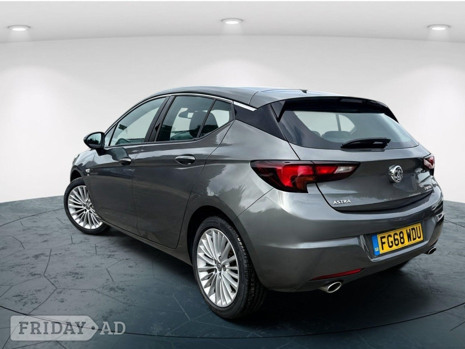 Vauxhall Astra 2018 - Cars