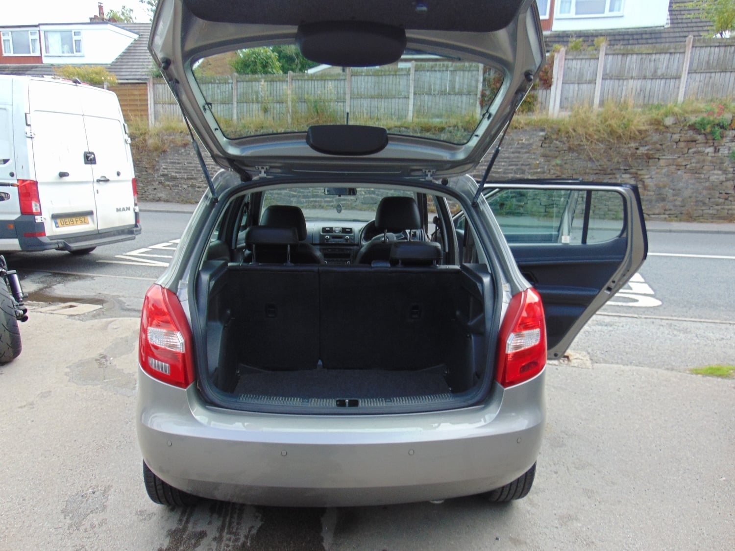 Skoda Fabia 2013 - Cars