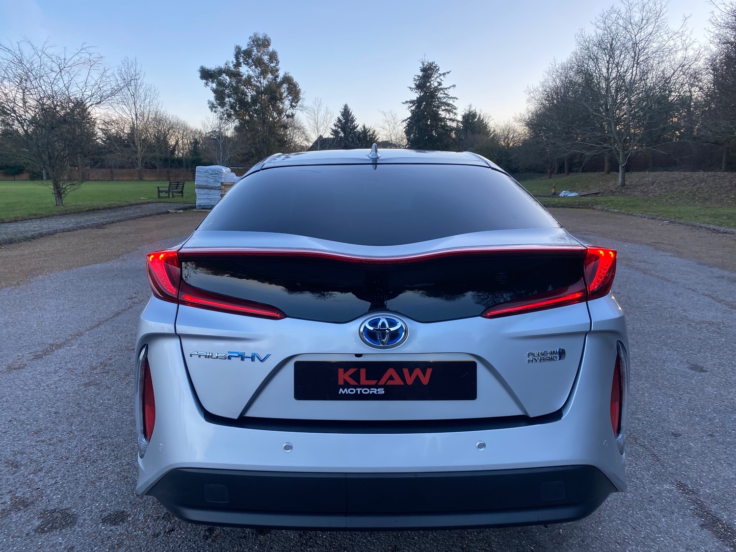 Toyota Prius 2020 - Cars in Slough