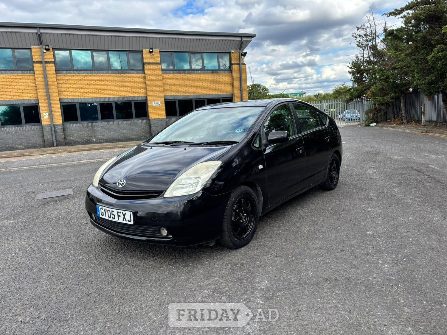 Toyota Prius 2005 in Wembley