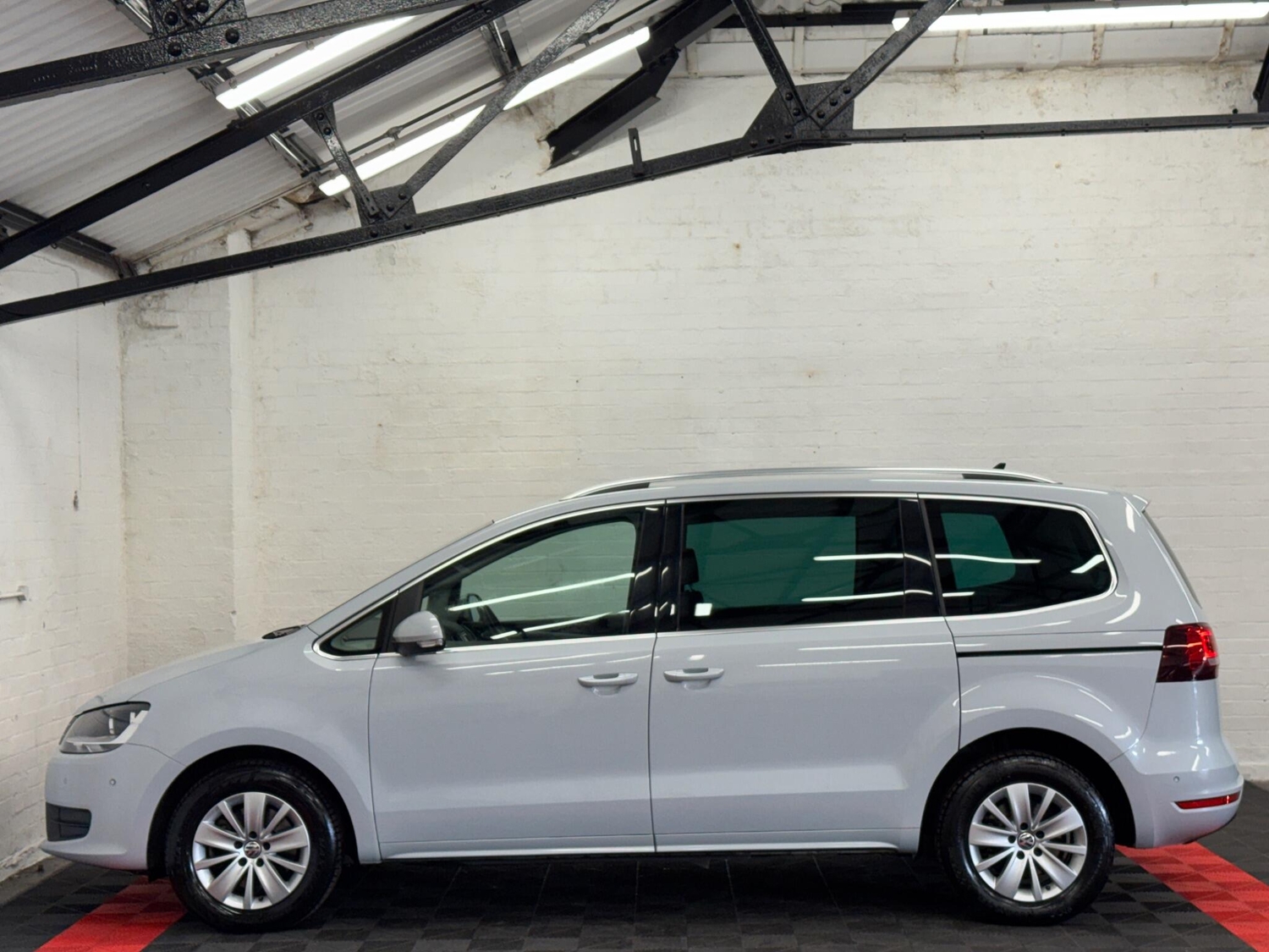 [ berth ]Volkswagen Sharan
