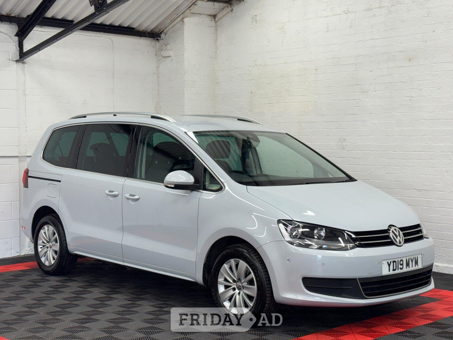 Volkswagen Sharan 2019 - Cars in Birmingham