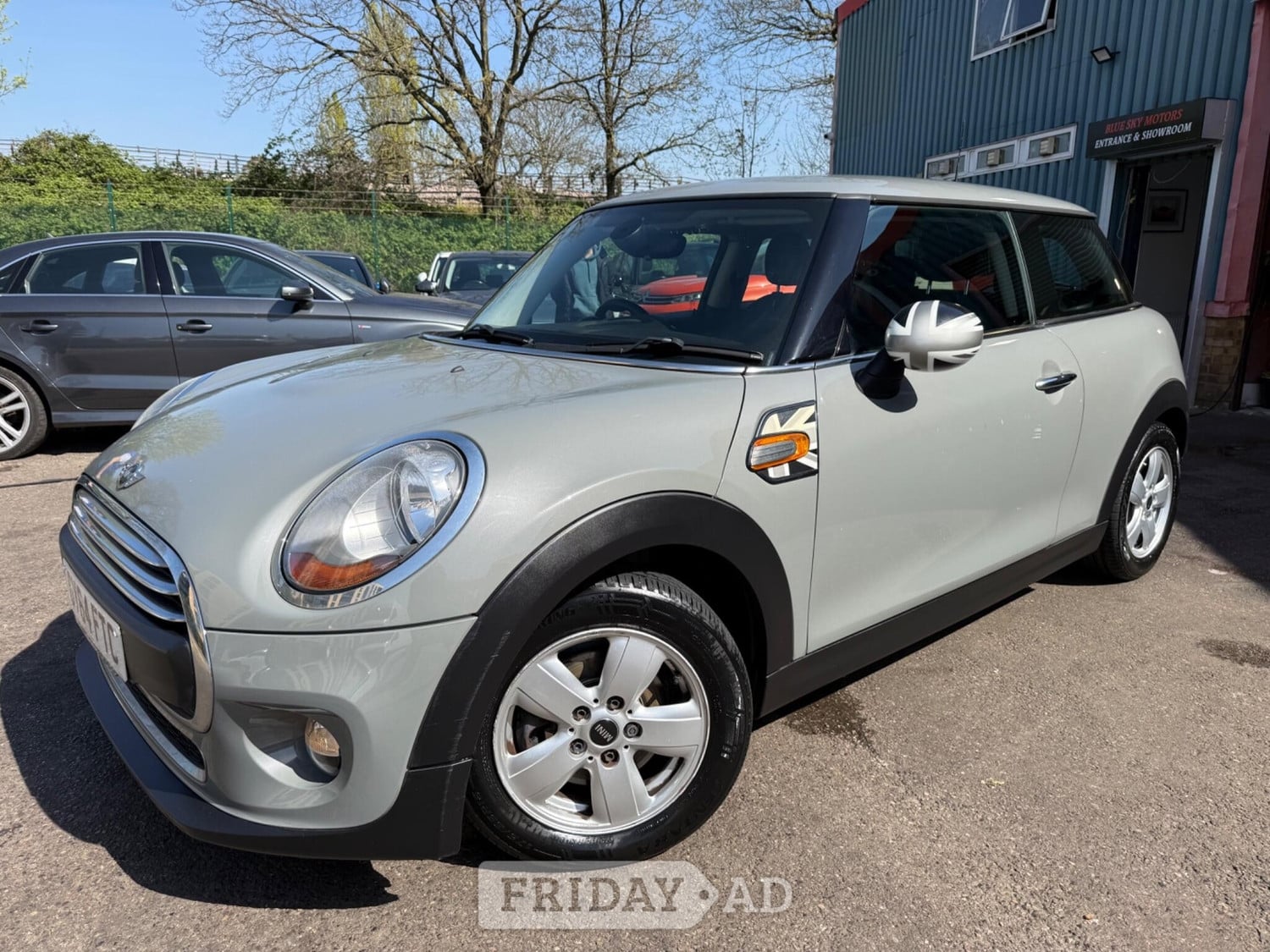 Mini Hatch 2014 in Barnet